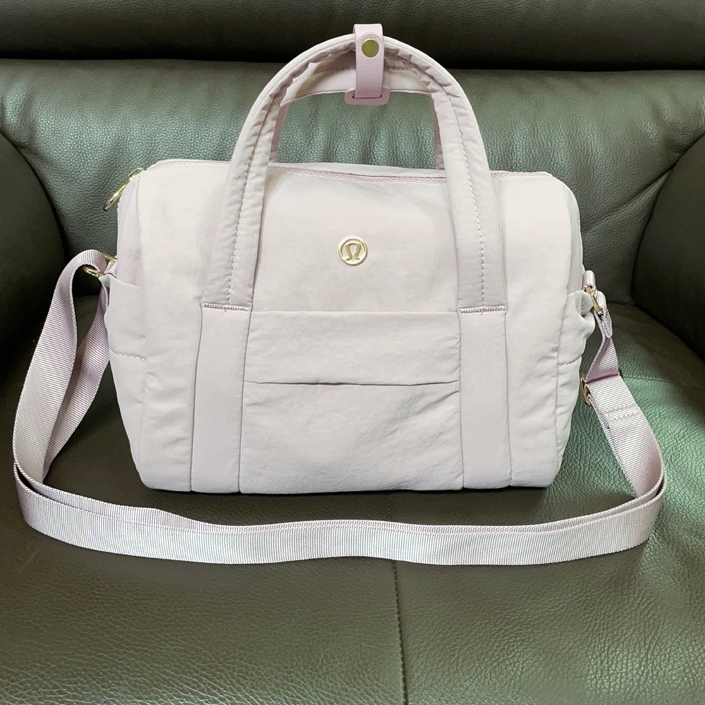 Lululemon On my level Barrel bag *mini 7L **pink**